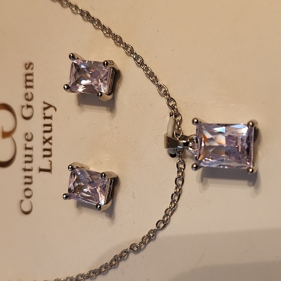 2ctw CZ Emerald Cut Earring & Necklace Box Set NWT - Picture 5 of 8